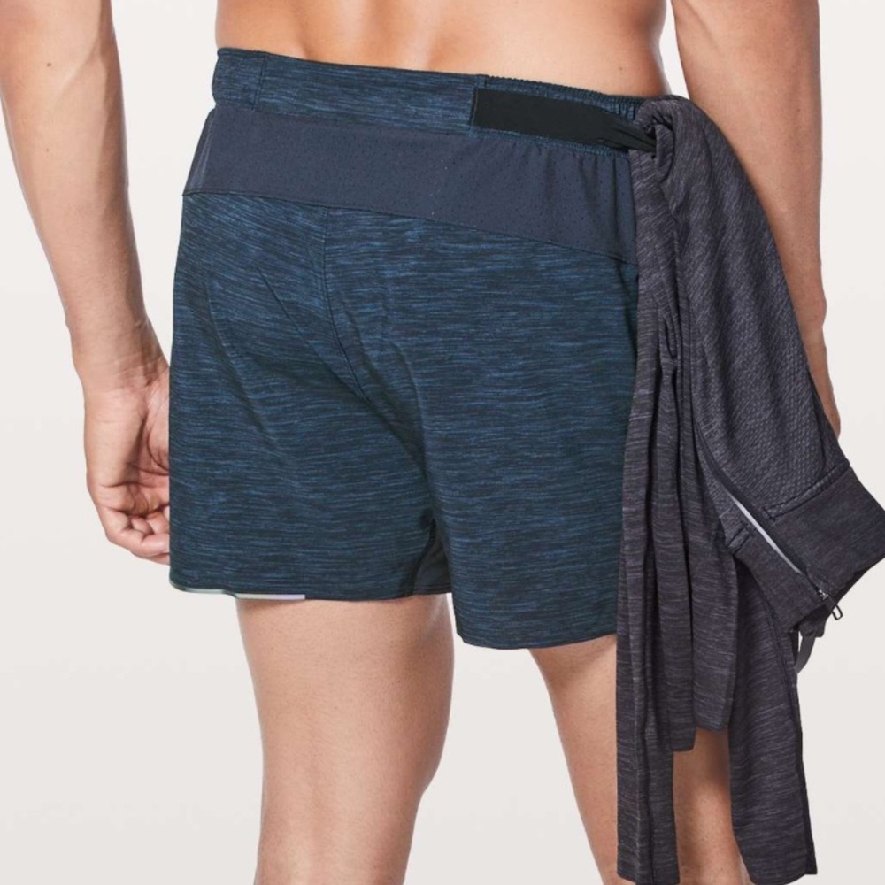 Lululemon Surge Shorts 4” Lined Size S - Picture 5 of 11